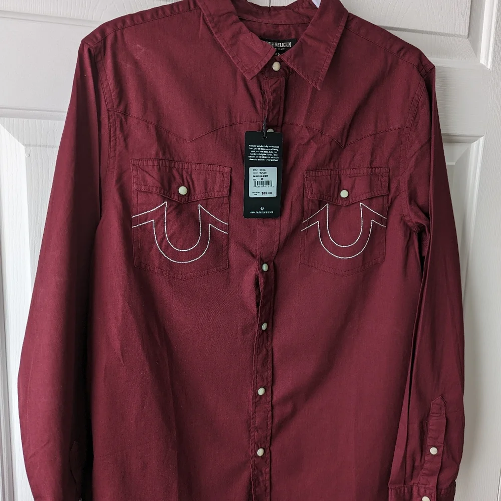TRUE RELIGION BUTTON DOWN SHIRT